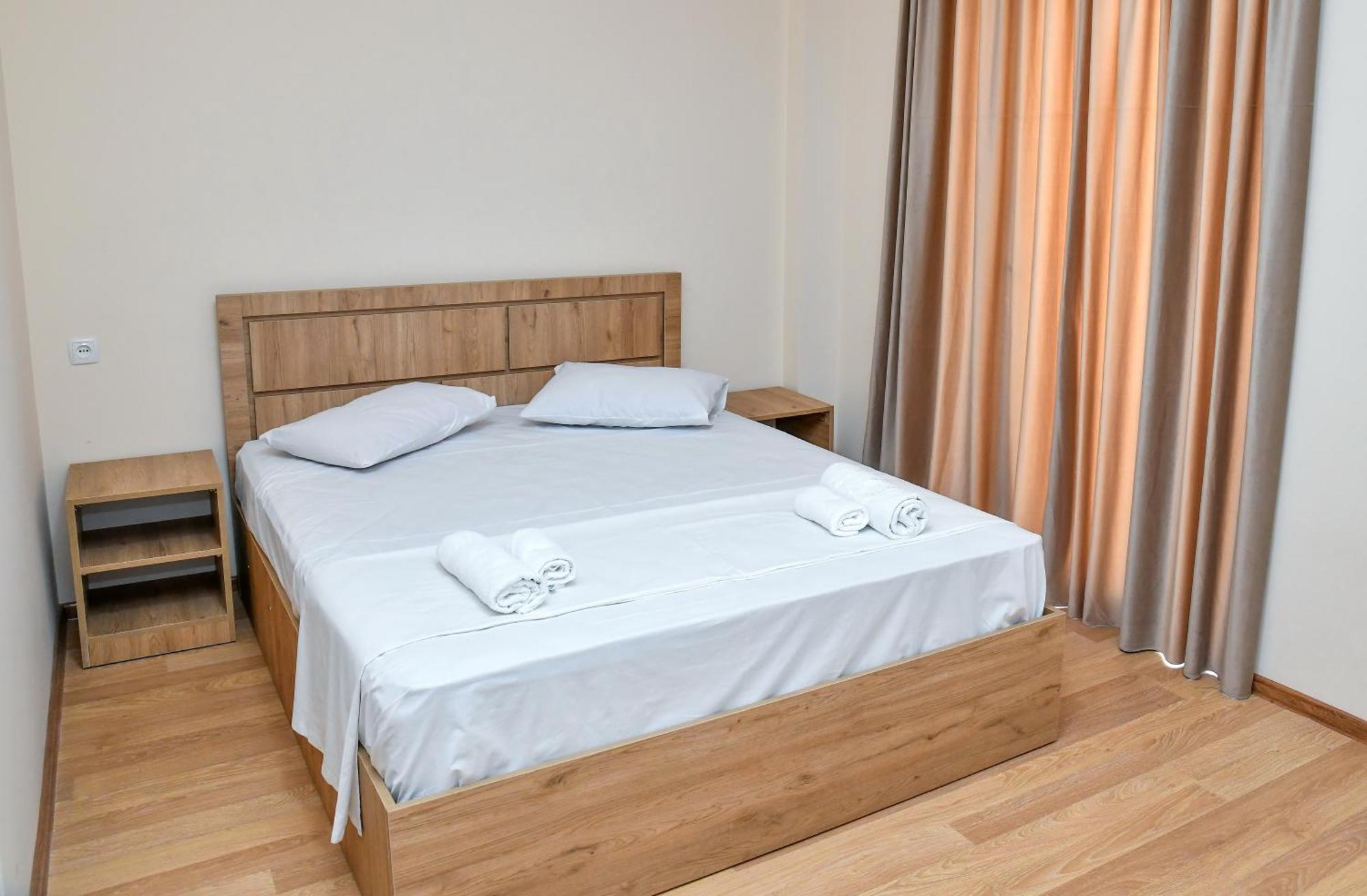Just Inn Kutaisi Exterior photo